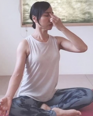 アロマdeリラックスヨガ